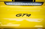 Porsche 718 Cayman GT4 2016 года
